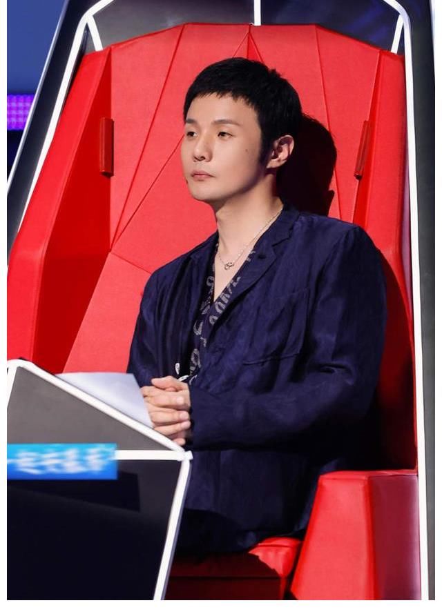 谭轩辕|汪峰、李克勤战队强势对决，导师互放狠话引发全场高潮