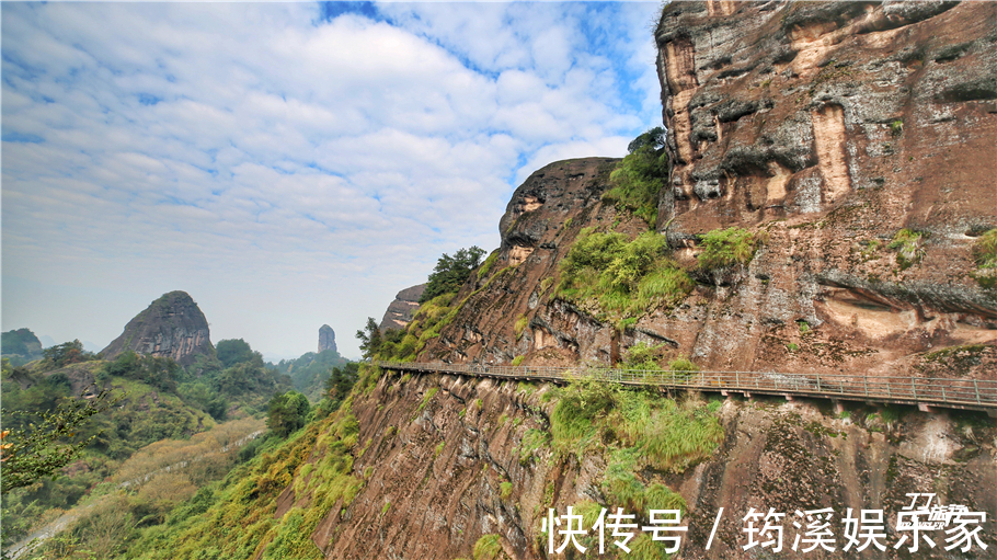 圣地|道教圣地龙虎山地质公园最为典型的景观象鼻山，仙灵都会人间福地