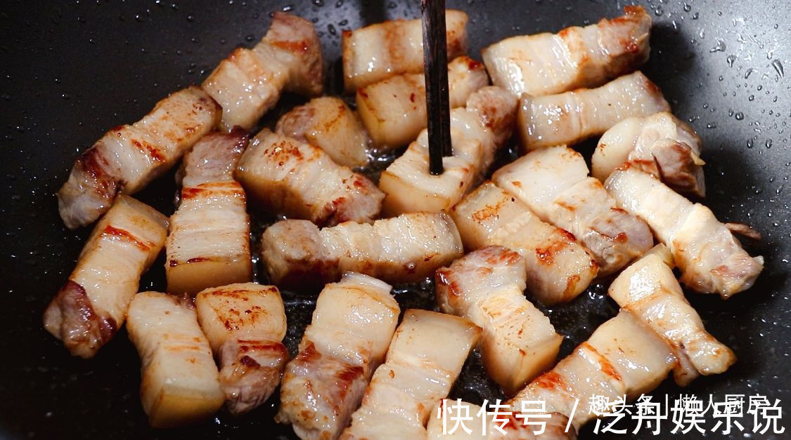五花肉|红烧肉有人过油有人过水,大厨教您正确做法,肥而不腻香甜弹牙
