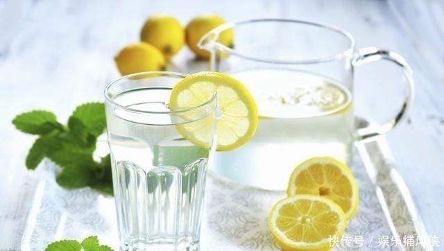 水份|清晨的第一杯水怎么来喝才是最养生的，正确的喝水方法从这里开始
