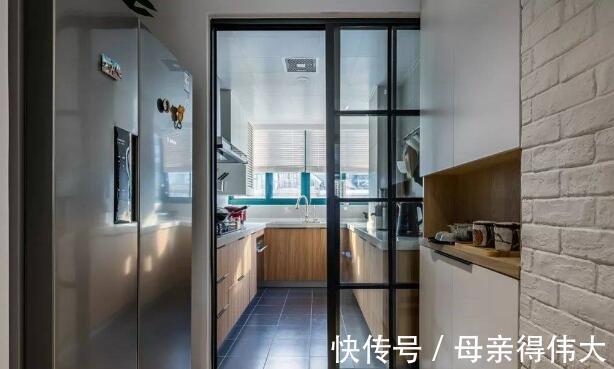 一日三餐|越来越多人厨房不装推拉门了,现在流行这样设计,既美观又省空间