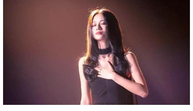 回顧伍珂玥的中國好聲音冠軍路：6場大戰(zhàn)，7首粵語歌，登頂