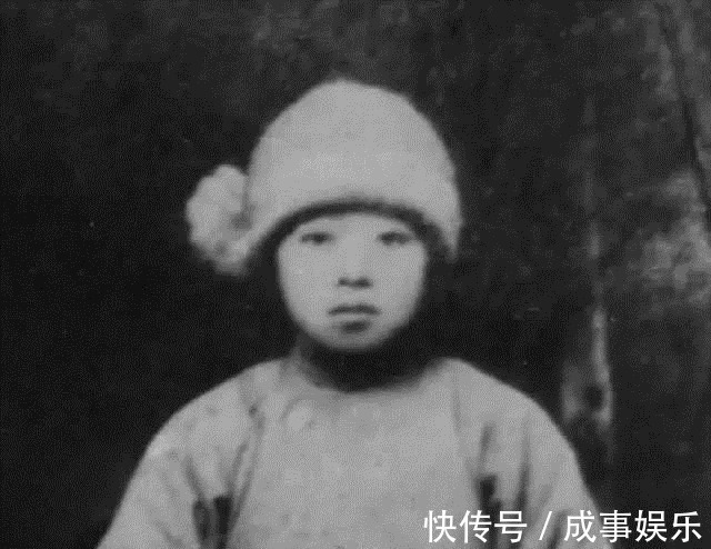 师生$萧红与鲁迅,一段说不清,道不白的异样过往,恐非只有师生之情