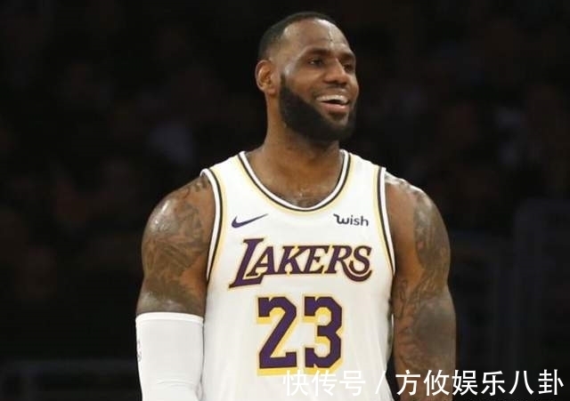 约翰逊|盛名满天下!盘点NBA最受欢迎的十大球星:前三名实至名归!