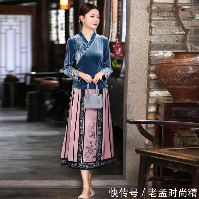 与众不同|深度解析两件套旗袍,自在体验生活的穿着舒适原生态,与众不同!