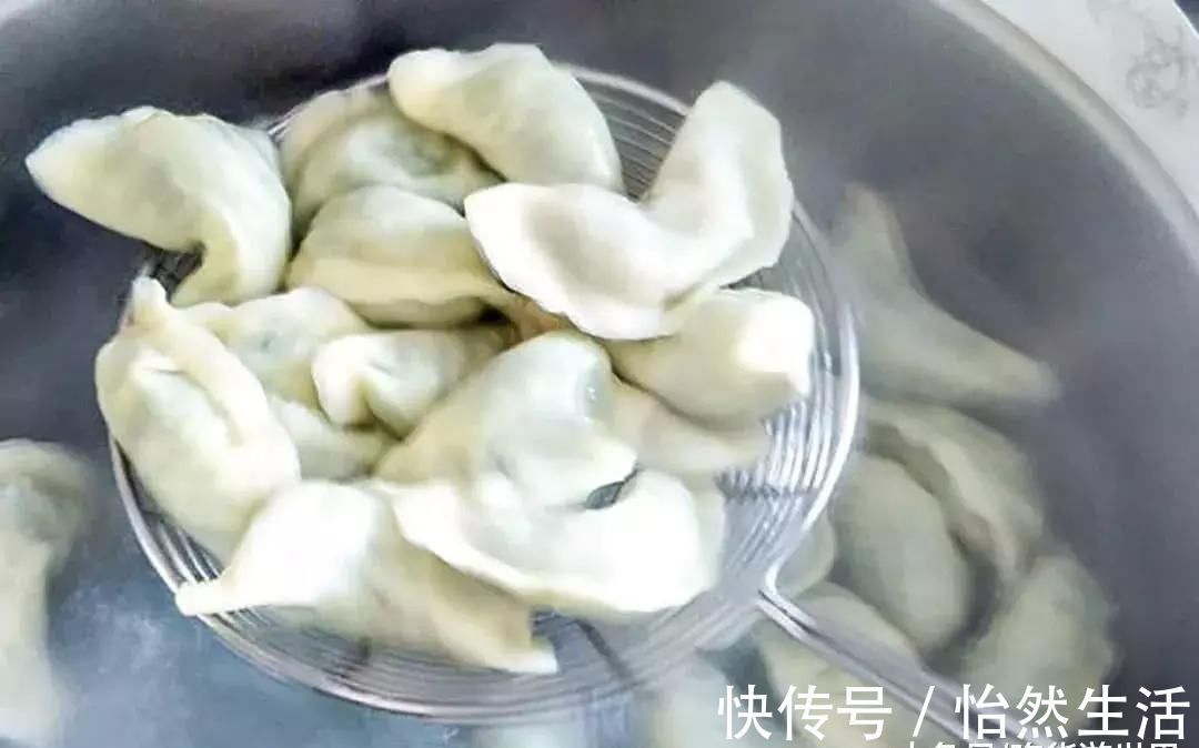 饺子皮|水开才下饺子?那就大错特错了,加上这一步,保证饺子好吃皮不坏