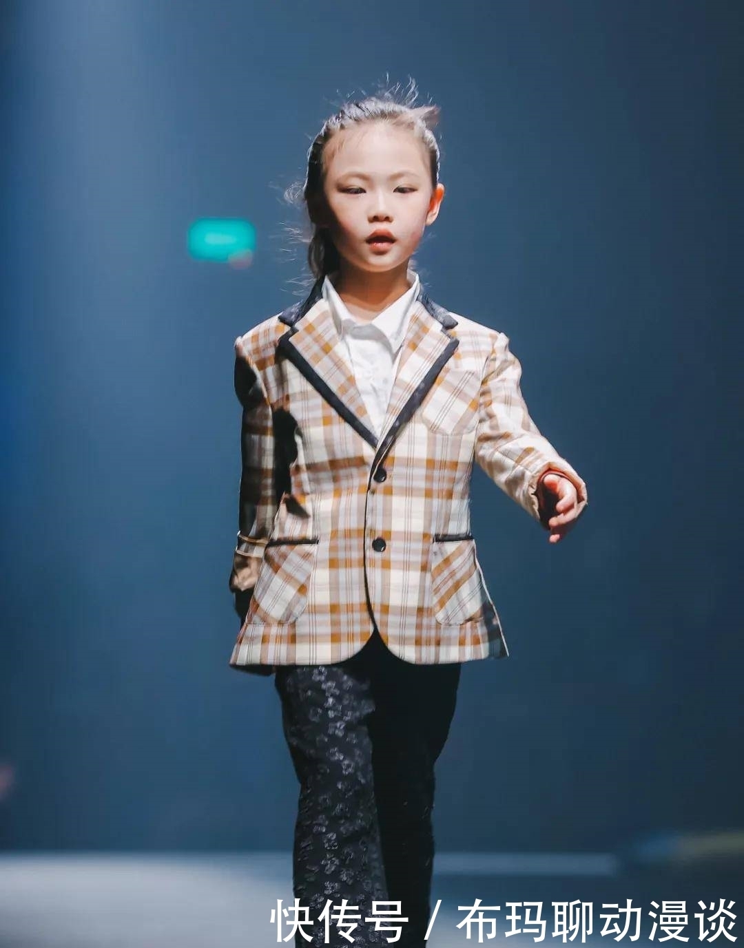 华影|【华影光线】4.17号VK百童大秀回顾来啦!