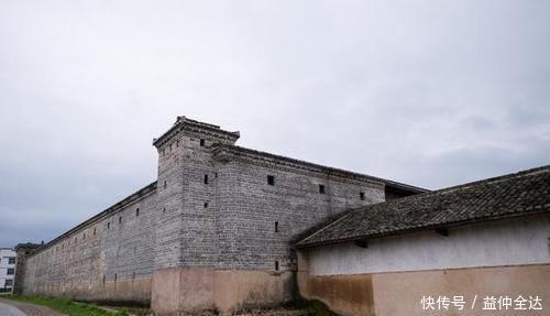 东生围，我国最大的方形客家围屋，历经170年风雨依然完好无损