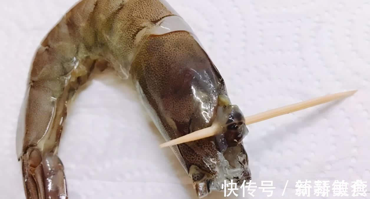 健康|吃虾时,到底用不用去虾线?吃了会危害健康吗?幸好知道的及时