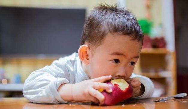 脾胃|它是脾胃“第一杀手”，让娃积食不长个，很多家长却常给孩子吃