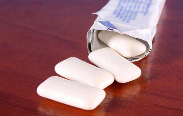 产妇|23岁宝妈,盲目跟风剖腹产,产后被催着下床时她后悔了,太疼了