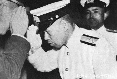 公布|山本五十六飞机被击落,1个月后才公布,死前仍保持端坐姿势