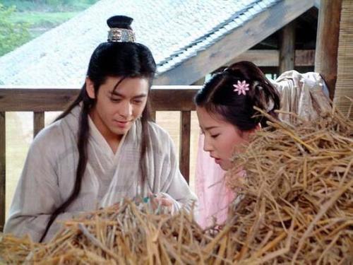 天龙寺@天龙八部中,此人是无崖子最想收的徒弟,曾秒杀鸠摩智,成就段誉