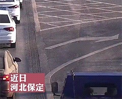 |搞笑车祸Gif：大难临头各自飞！这车头不讲义气啊