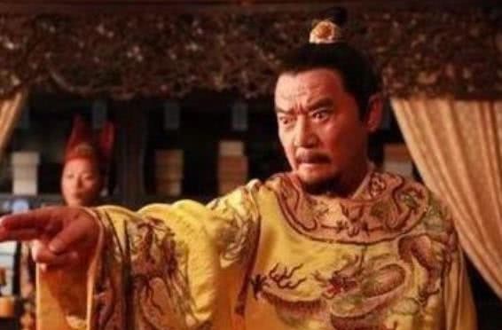 朱元璋去少林寺祭天,问朕要跪佛吗?方丈智答8字,躲过杀身之祸