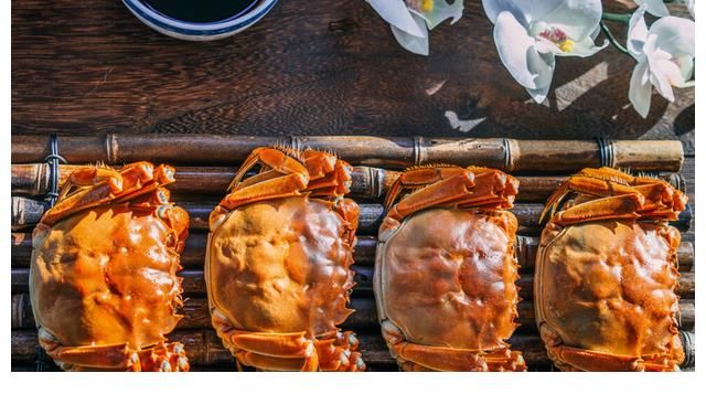 螃蟹便宜多买点,蒸螃蟹,直接上锅是错的,教你3招,鲜美不流黄