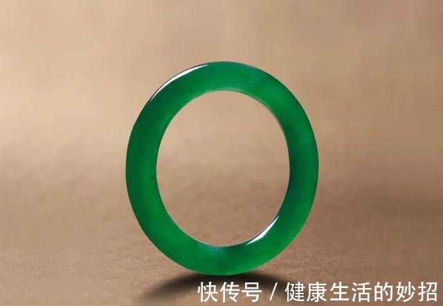 钻石 爱它就要会保养,五大名贵珠宝专业保养指南「推荐」!