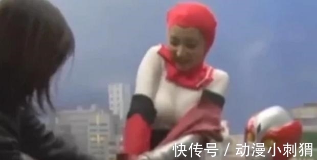 女艺人不想演奥特曼，一不小心就暴露隐私，皮套里面要穿这个？