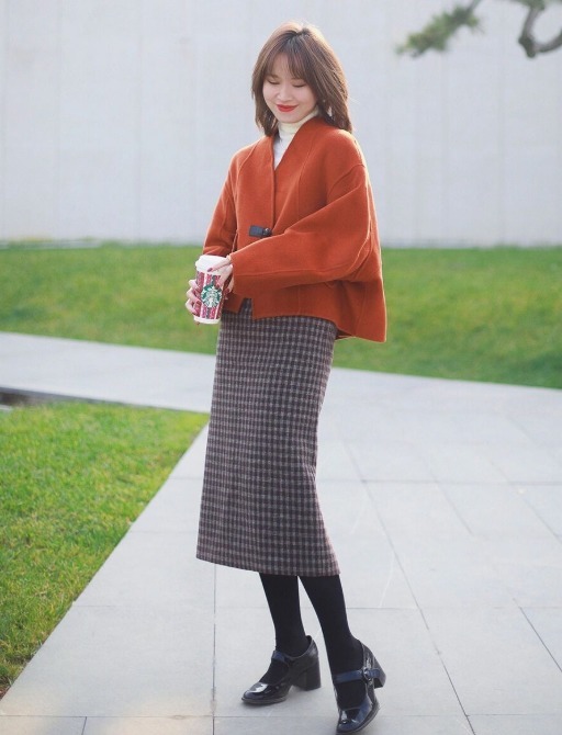 博主|冬天不穿“格纹裙”就out了!看潮人这样搭,回头率超高