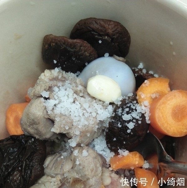 遇到这肉别手软,买上几斤炖一锅,比牛肉香,比羊肉滋补,美滋滋