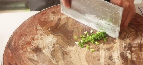  烹饪|看饭店大厨是怎样做“西红柿炒蛋”的？烹饪技巧很棒，拌饭就是香