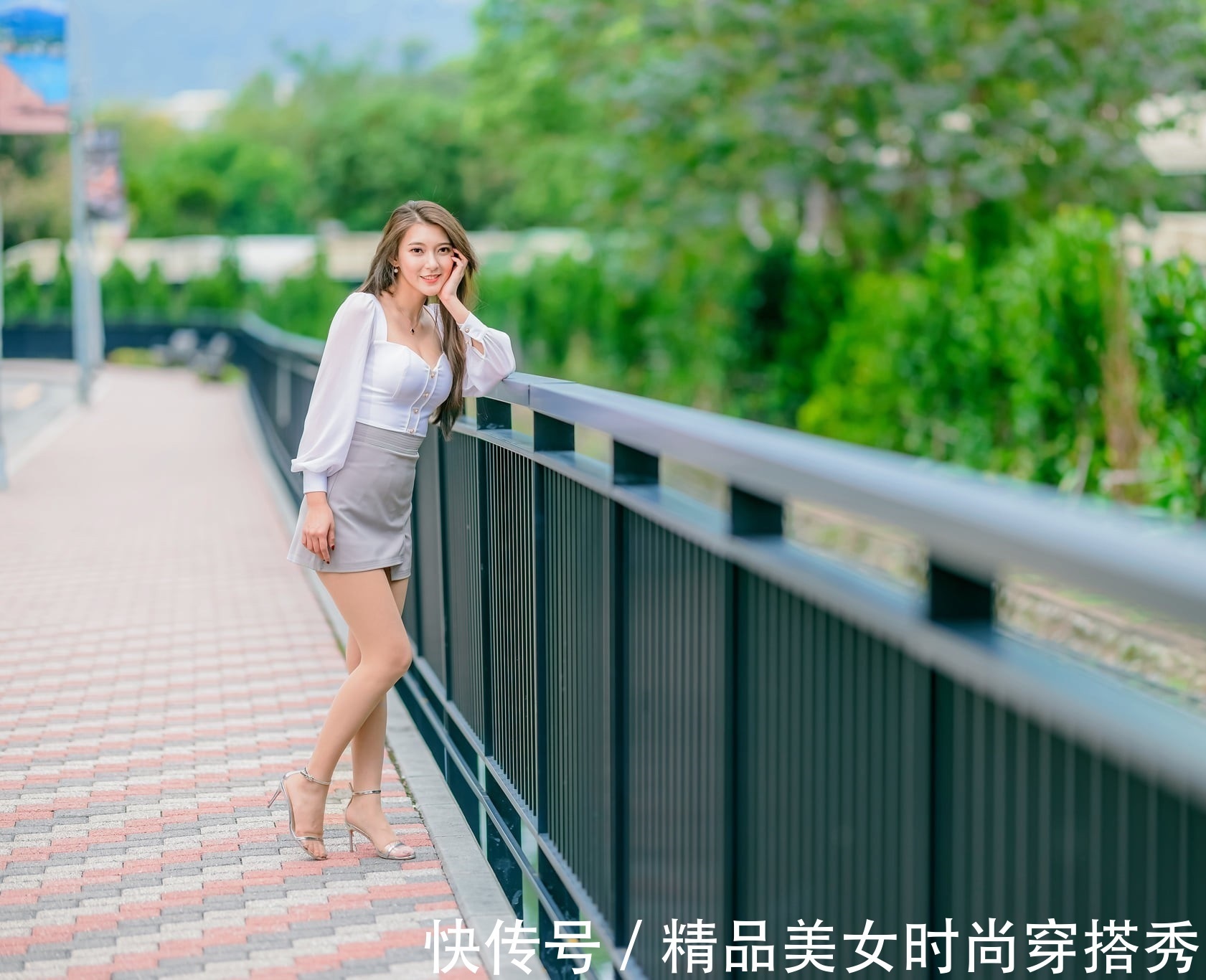 小衫|非常有气质的半身裙与长袖小衫,搭配一双高跟鞋尽显优雅的女人味