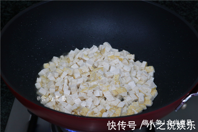 我家每周做一回此款点心，食材简单又好吃，邻居尝过打包走