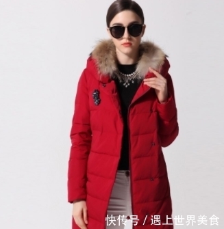 选择|冬季,女孩选择什么颜色的羽绒服,既时尚又耐脏?