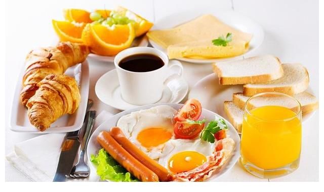 大长腿|30岁的主持人张纯烨,被人称为“美腿女神”,身材纤细无赘肉