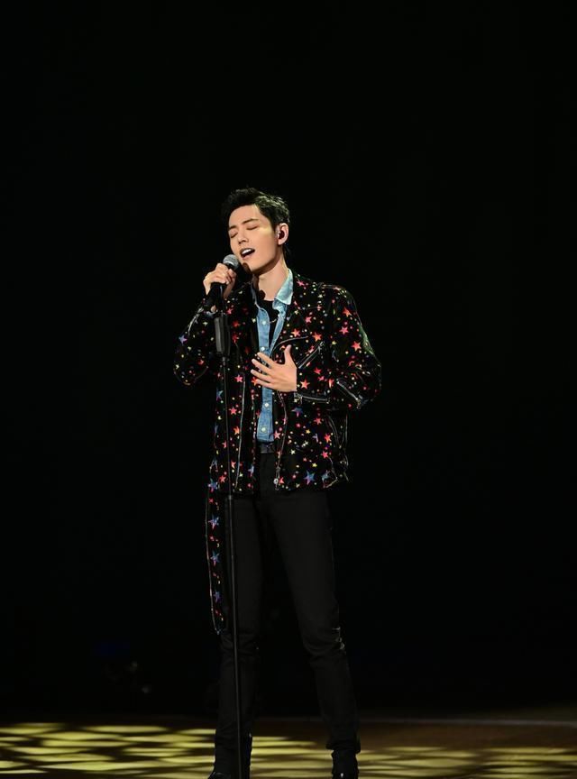 肖战空降《演员》决赛,观看人数飙升千万,国内外粉丝热泪盈眶