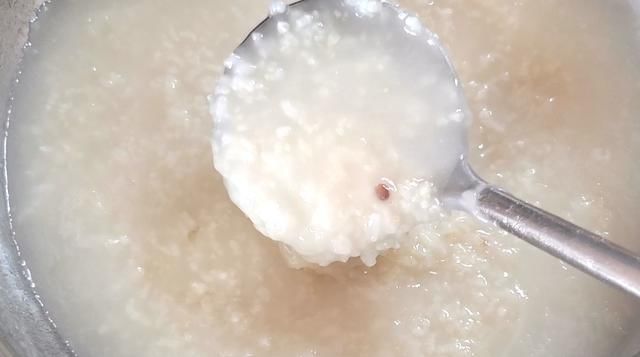 大米粥|三伏天多煮粥喝,消夏养胃又营养,3天2头做一次,顺顺利利过酷夏