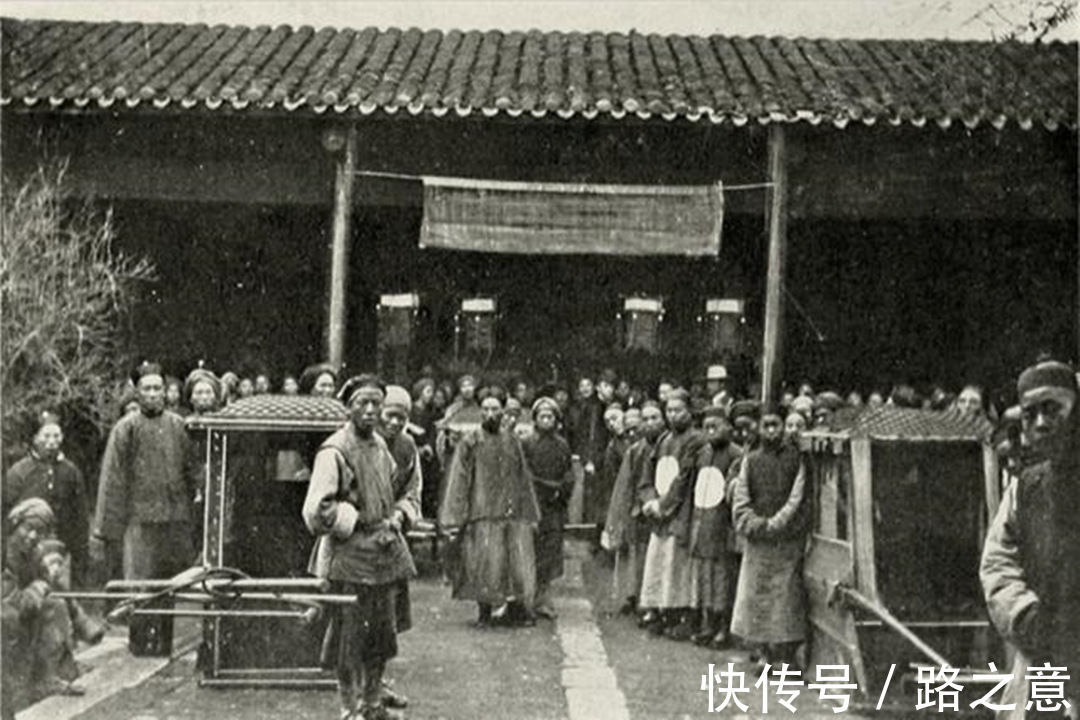 后夫!清代奇案:翰林强行纳聘,巡抚公堂活埋少女进棺材,三断活人棺