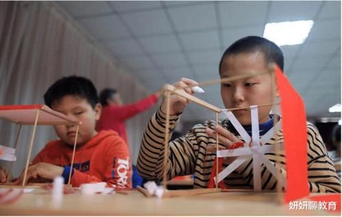 小学期末成绩出炉，班级均分超过90分，高分背后的原因不容忽视