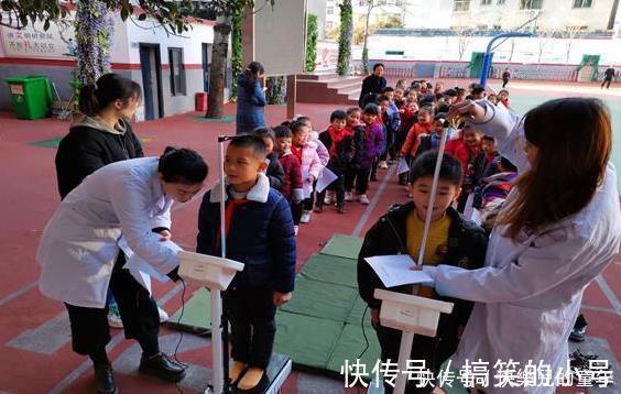 琪琪|11岁男孩半年长10公分,儿科医生:3个好习惯,各位家长要学学