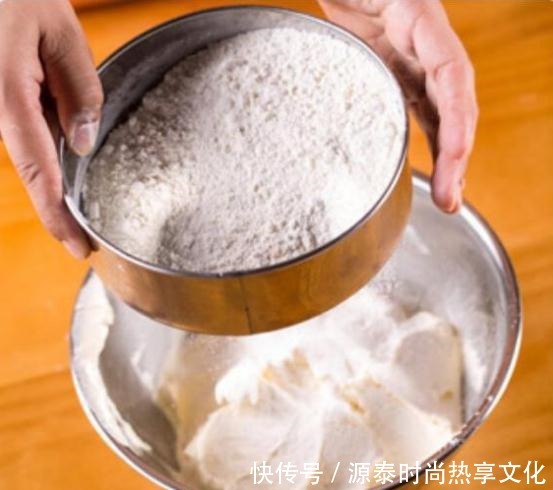 1分钟学会曲奇饼干，香甜酥脆，做法简单，新手小白一学就会！