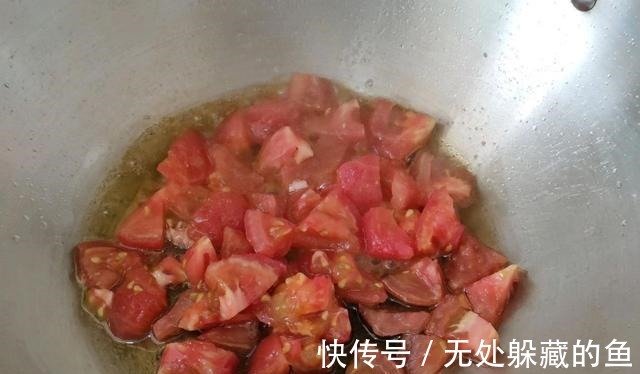 炖牛肉|秋季必备的高压锅美食，暖胃又暖心的金针菇牛腩煲！