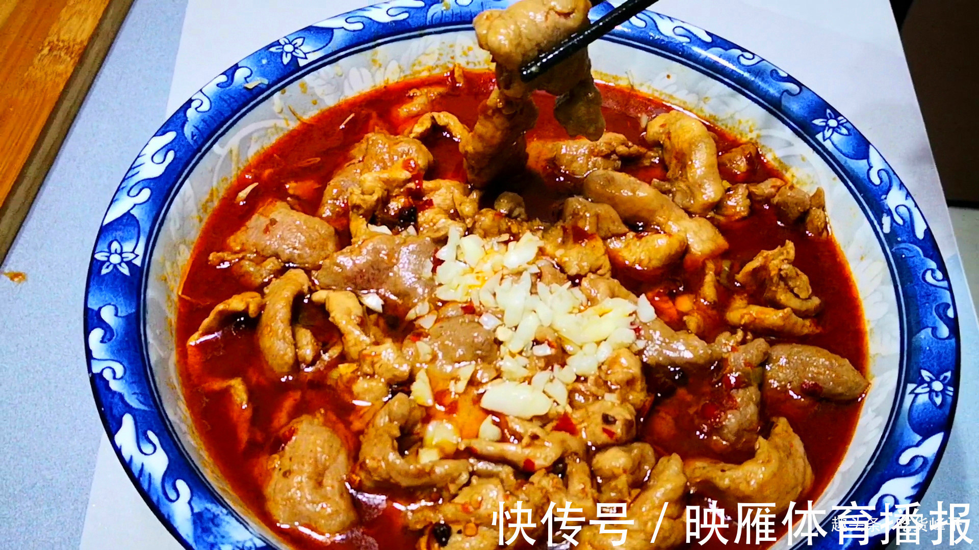 晓峰|孩子暑假在家，迷上了这道菜，三天两头做一锅，解馋又下饭，真香