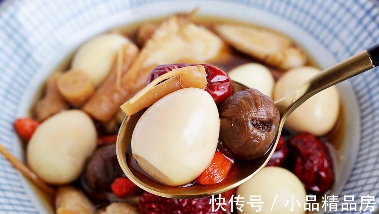 滋补|自制黄芪养生甜汤，营养滋补又好喝，适合这个季节