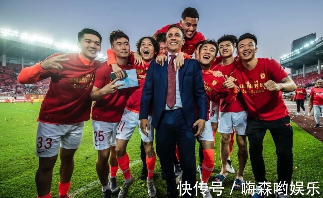 中超|和卡纳瓦罗一起告别的,还有两大箱中超执教笔记