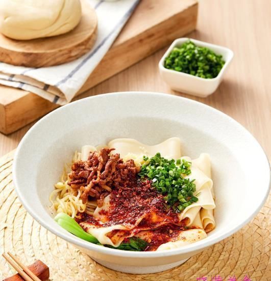 荞麦面|油泼刀削面、酸辣拌面、鸡丝荞麦面、肉酱面、冷汤面的美味做法
