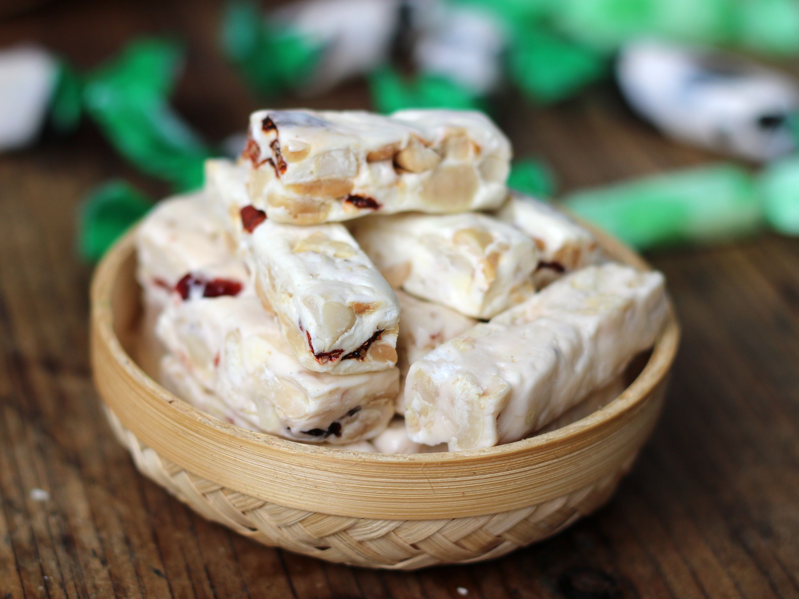 牛轧糖这做法火了，不开明火不用锅，奶香浓郁，朋友：完全没想到