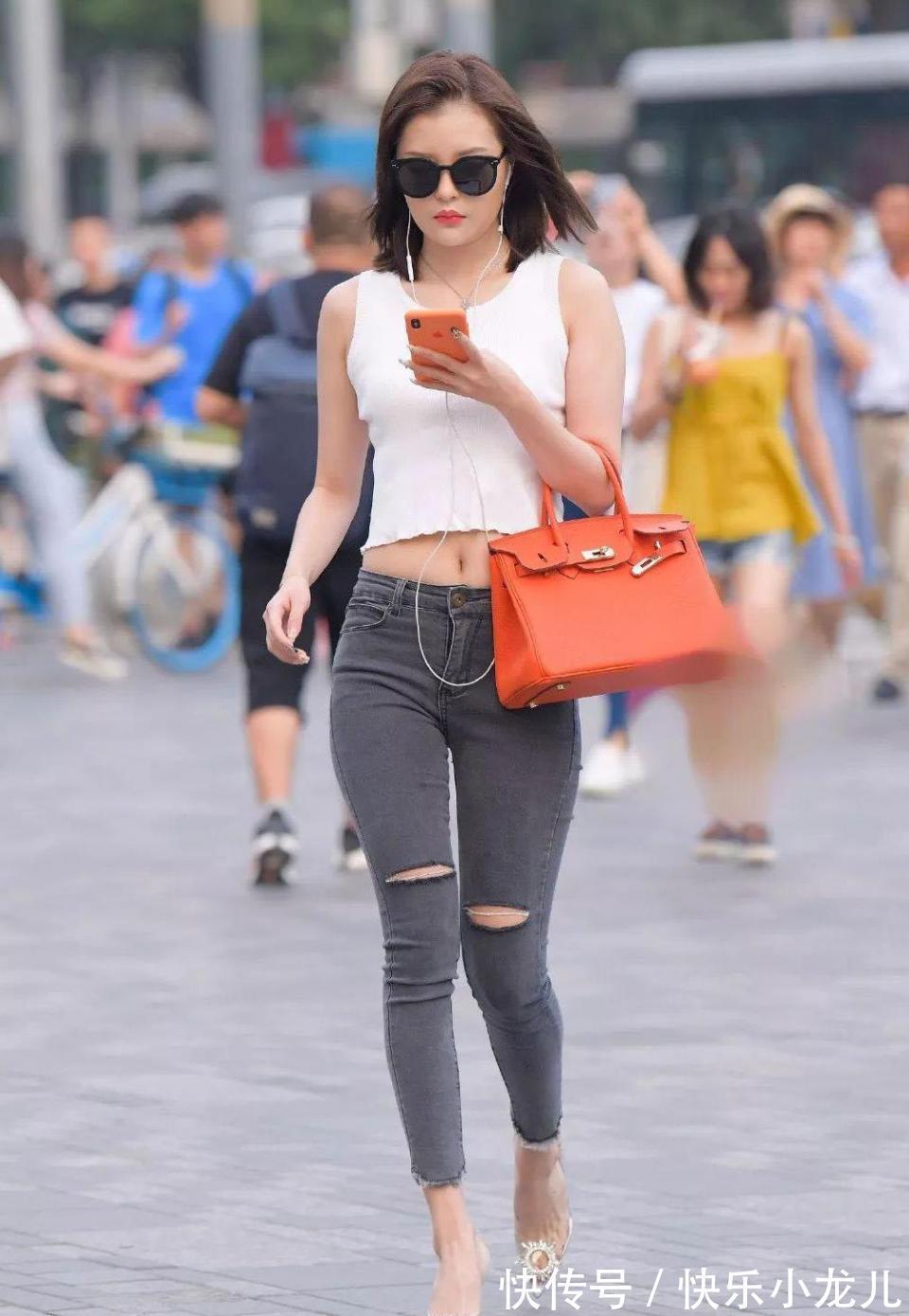 破洞牛仔裤|非常独特的气质美女！父母看了很喜欢，充满女性魅力，请珍惜她呀
