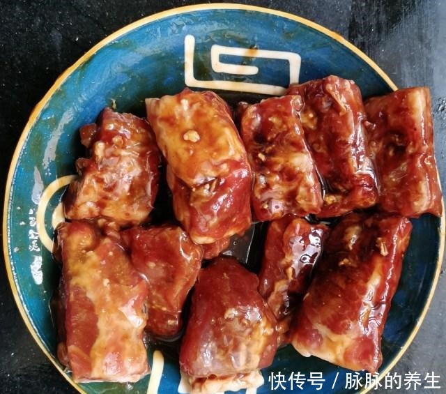 豆豉蒸排骨，肉嫩味美，味道超赞！