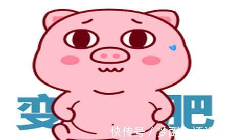 |幽默笑话:男朋友初中就被开除了,现在他成了一名厕所管理员