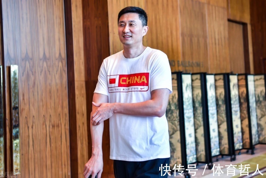 篮板球|30分6助!CBA又出一位顶级锋线球员 杜锋应该招他进中国男篮