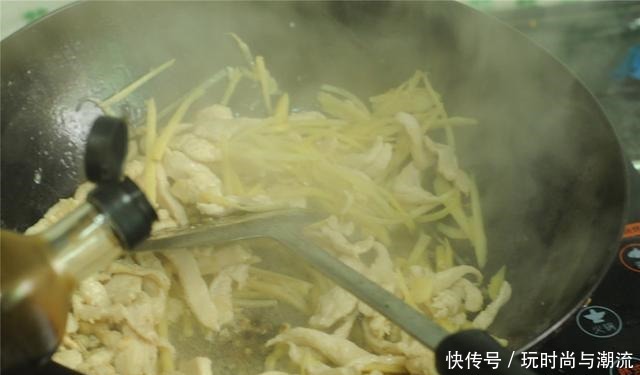 白酒最怕的“解药”就是它,每家每户都有,酒前吃不怕醉对肝很好