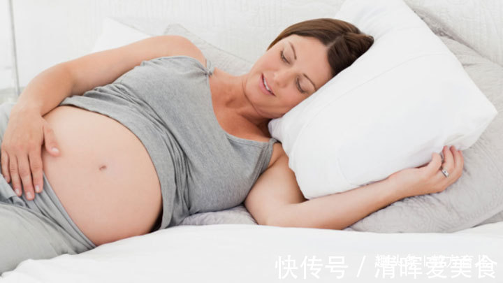 胎儿|孕期睡前不能做的4件事，很多人都控制不住，对胎儿的发育不好