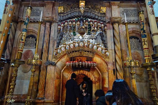 基督教圣地,耶稣在这里遇难、安葬、复活,信徒慕名而来