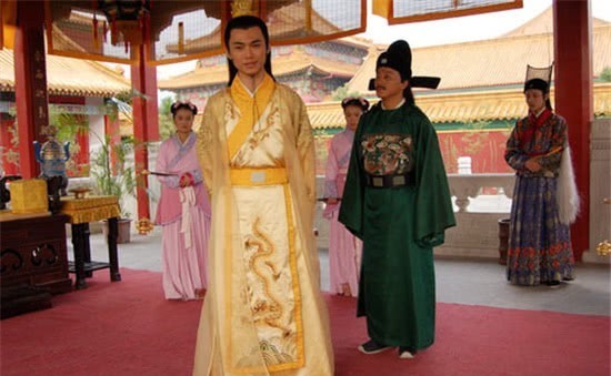 杨荣|婴儿出生,爷爷说:哭声雄壮,定能光宗耀祖!结果成为四朝宰相