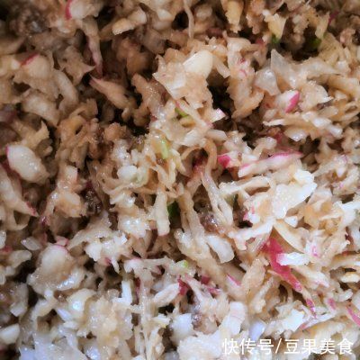  分钟|10分钟快手菜萝卜馅菜团子，做饭不发愁